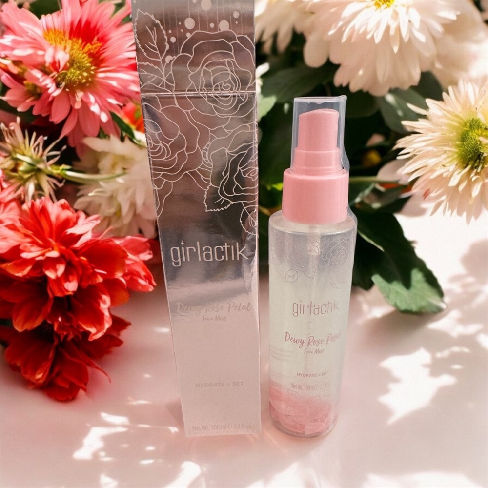 Girlactik dewy rose petal face mist